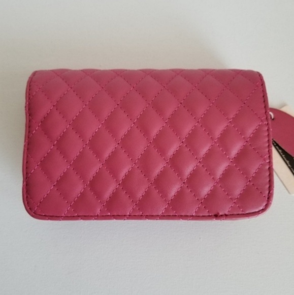 👛💖Handbag💖👛 Quilted "Pink" Crossbody Bag - Picture 3 of 3